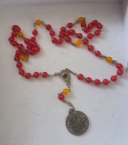 Vintage rosenkranz mit roten - vintage,